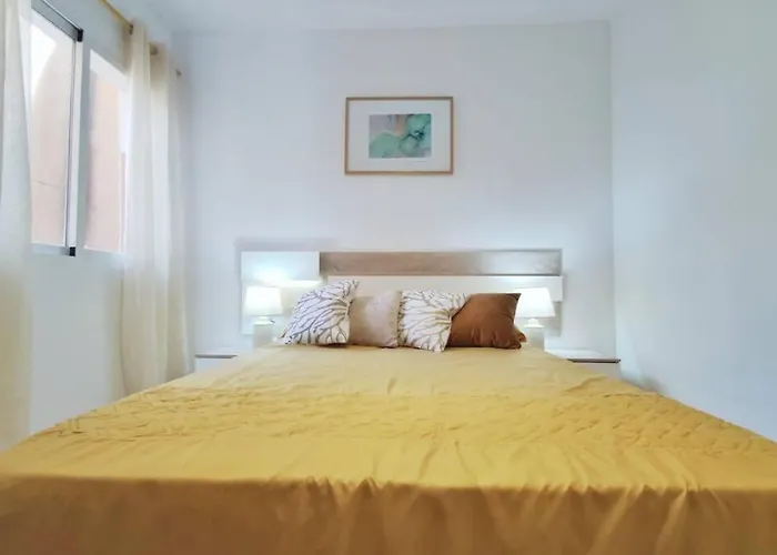 Montefaro Spacious Townhouse - Beach & Pool