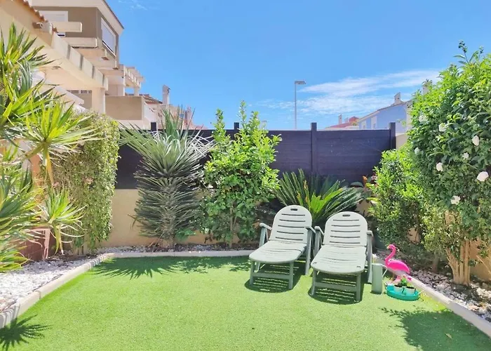 Montefaro Spacious Townhouse - Beach & Pool