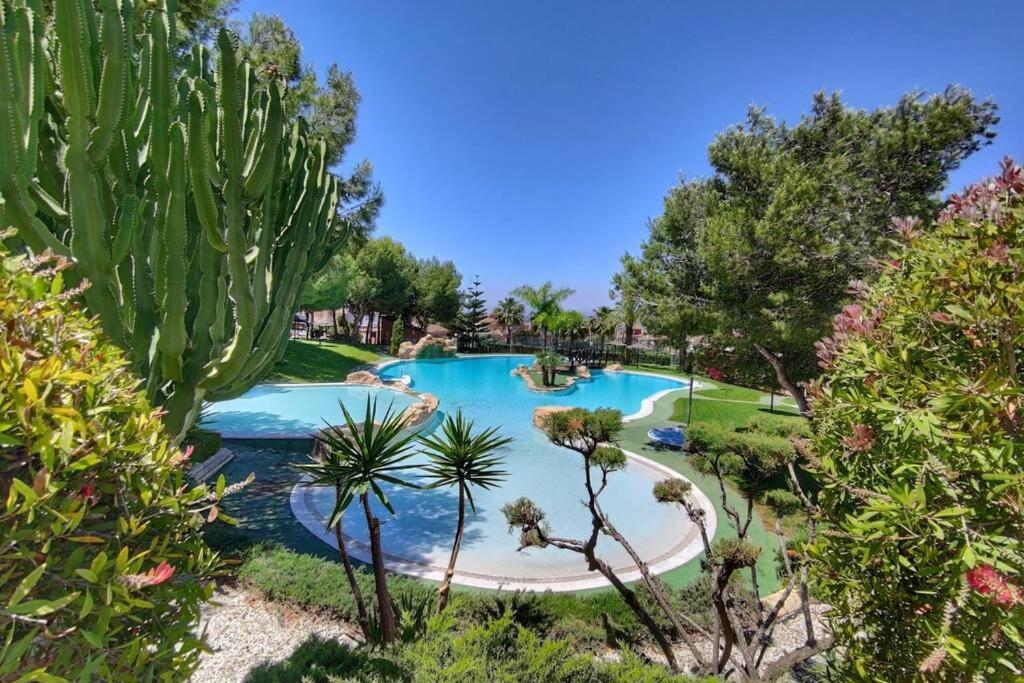 Montefaro Spacious Townhouse - & Pool Apartment